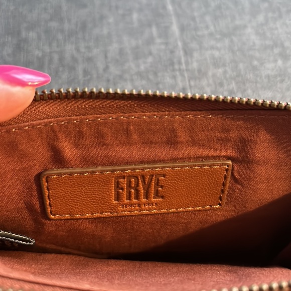 Frye wristlet - Picture 4 of 4